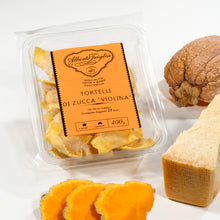 Carica l'immagine nel visualizzatore di Gallery, Tortelli di Zucca "Violina"