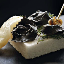 Carica l'immagine nel visualizzatore di Gallery, Cappellettoni Neri al Baccalà