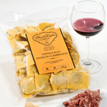 Carica l&#39;immagine nel visualizzatore di Gallery, Tortelli alla Salsiccia e Lambrusco
